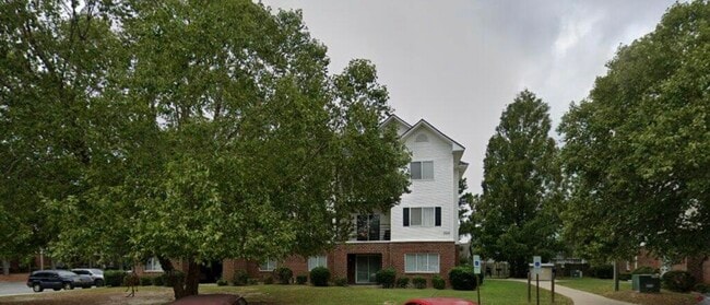 Building Photo - 322 Brownlea Dr