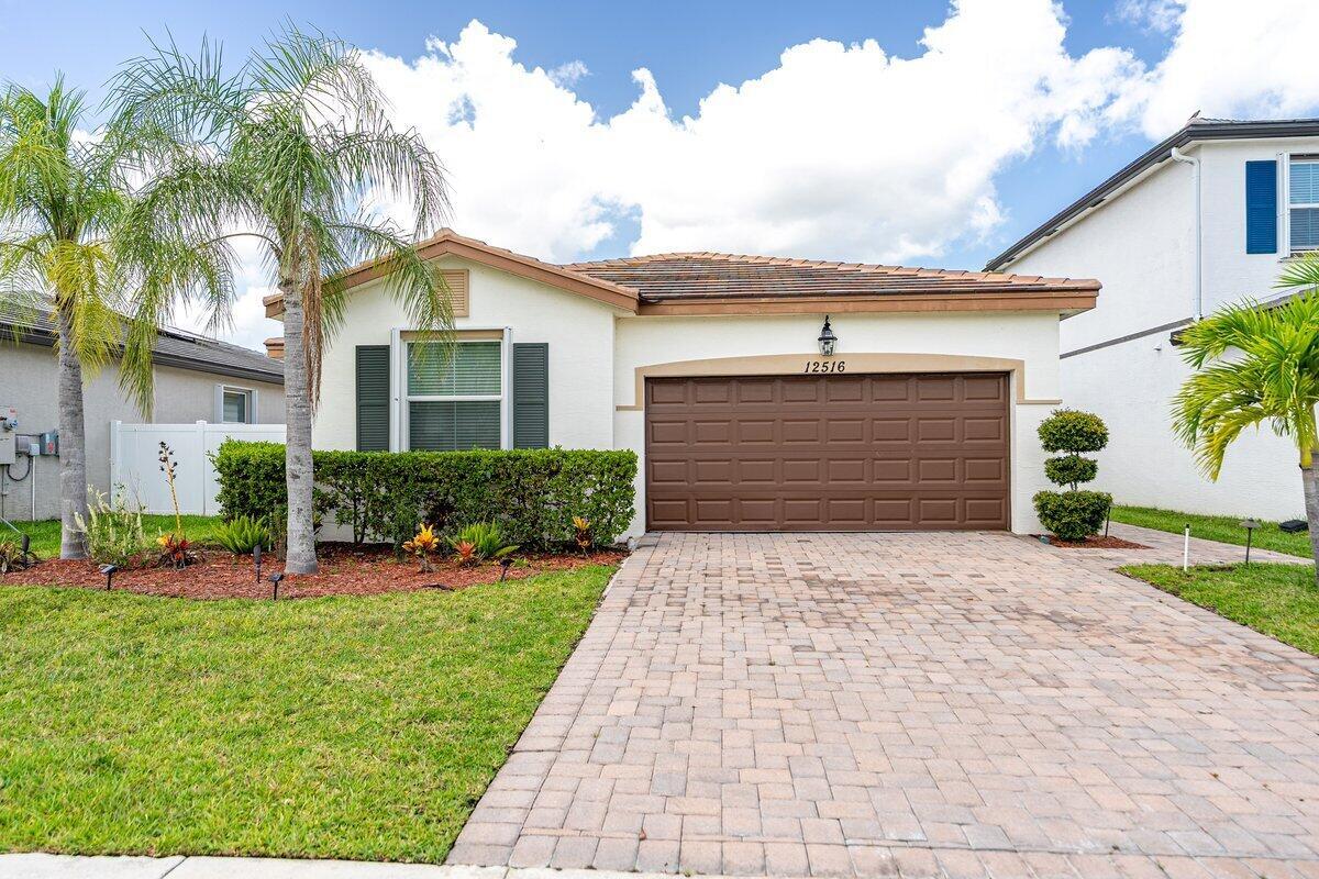 Primary Photo - 12516 NW Toblin Ln