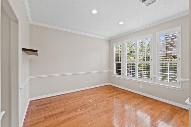 Foto del edificio - 1118 Enclave Square E