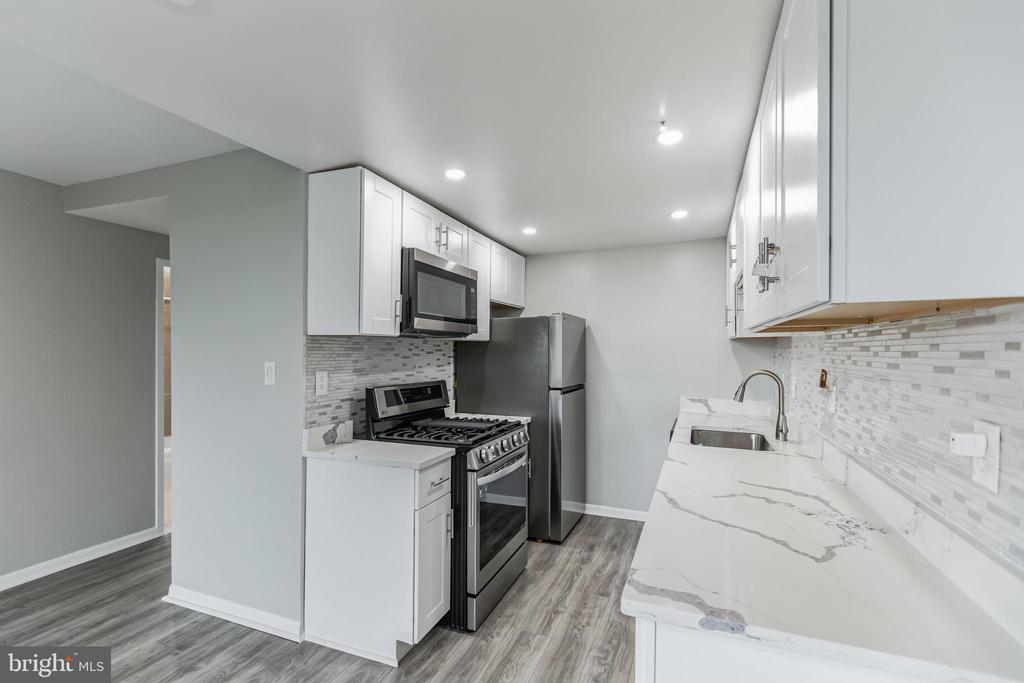 Foto principal - 4600 Duke St