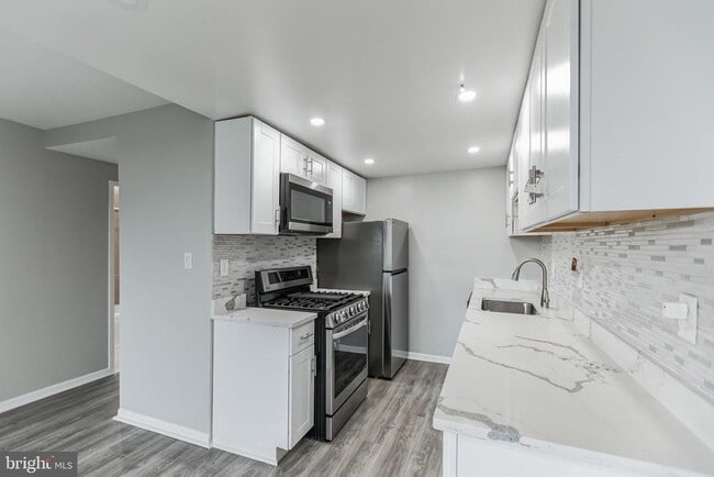 Foto del edificio - 4600 Duke St