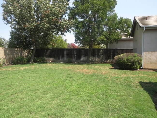 Building Photo - Semi-custom home at Buchanan Estates.