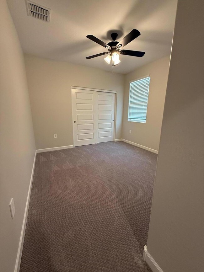 Foto del edificio - 2229 W Starfire Ave