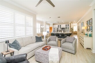 Building Photo - 4853 Hampshire Ct