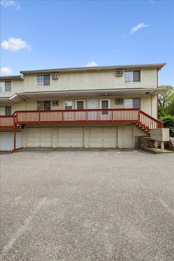 Primary Photo - 114 Bucks Hl Rd