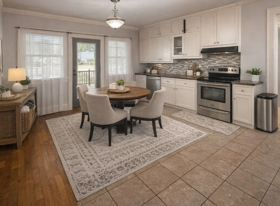 Building Photo - 722 W Cherry St