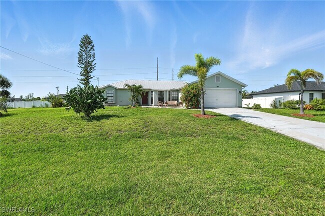 324 NW 24th Terrace Cape Coral - 324 Nw 24th Terrace Cape Coral Fl Building Photo 