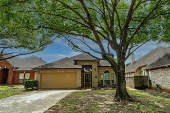 Building Photo - 3792 Waterside Ct