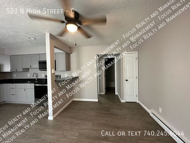 Foto del edificio - 523 N High St