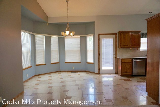 Foto del edificio - 3610 Whispering Brook St