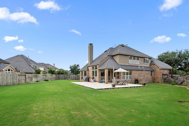 Foto del edificio - 5811 Trinity Bluff Ct