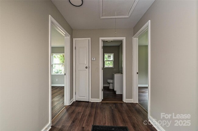 Building Photo - 6225 Macon St