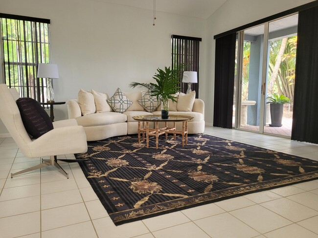 Foto del edificio - 9185 Baybury Ln