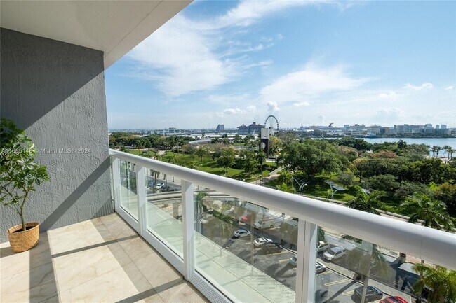 Building Photo - 50 Biscayne Blvd