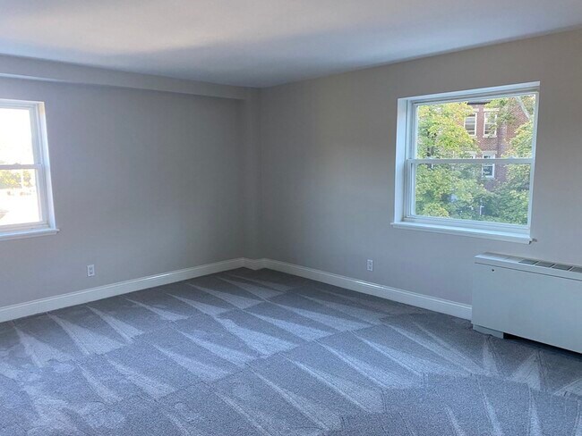 Foto del edificio - 1600 Beacon St