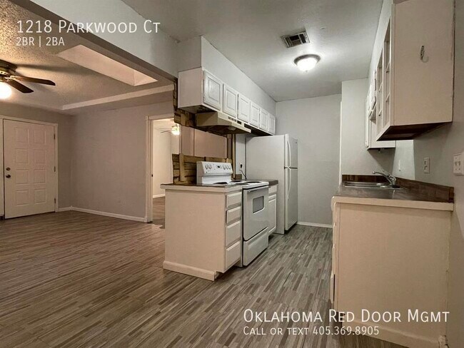 Building Photo - 1218 Parkwood Ct