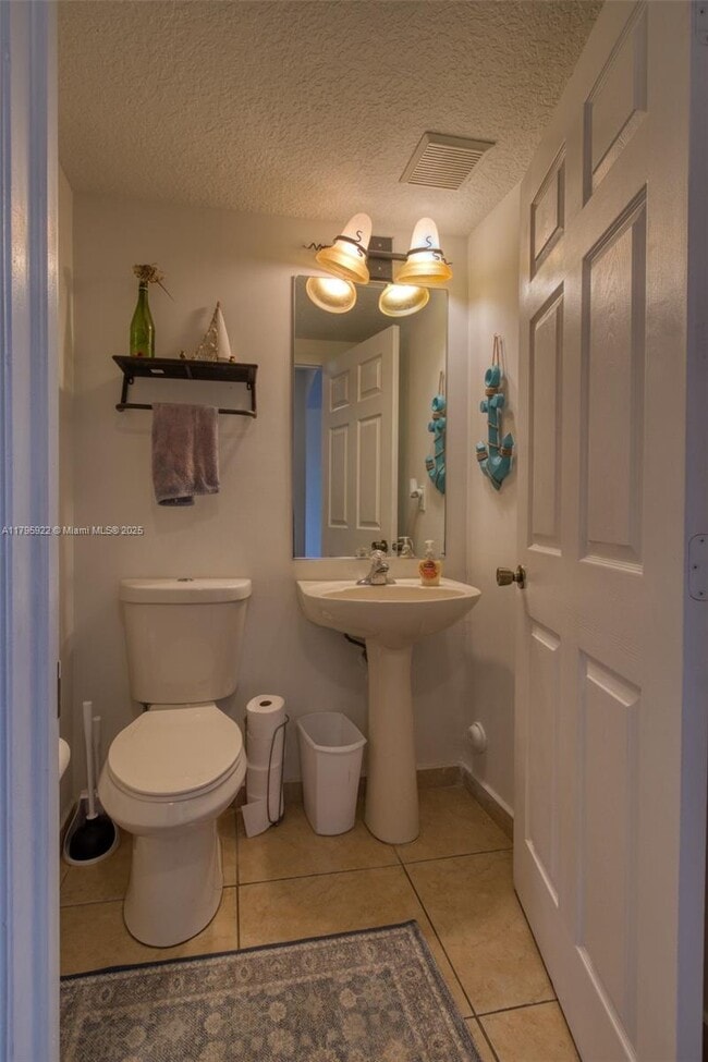 Foto del edificio - 4930 Windward Way