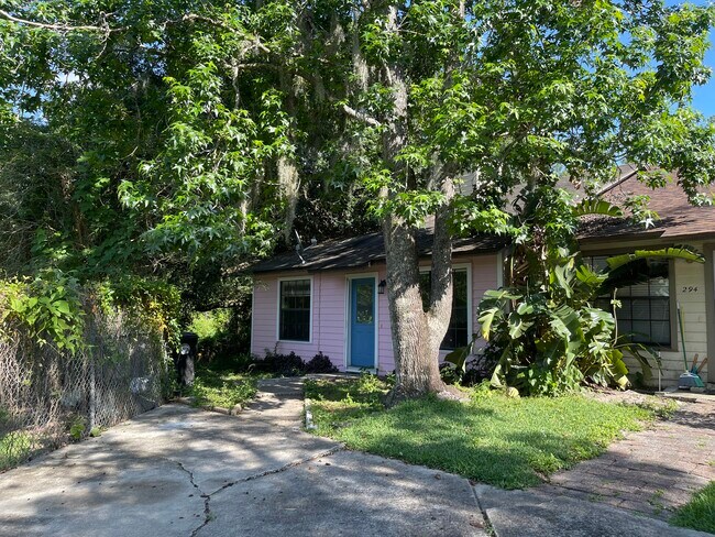 Building Photo - 298 Lovell Ln