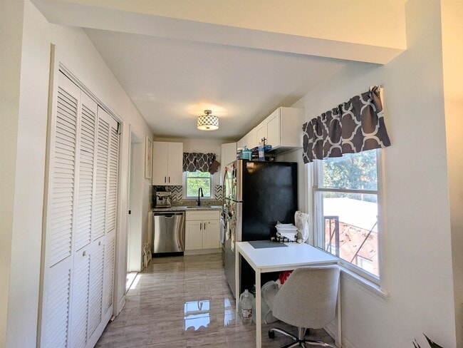 Foto del edificio - 277 3rd St