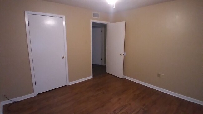 Foto del edificio - 19 Hartwell Pl