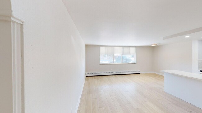 Photo du bâtiment - Weston Road Apartments