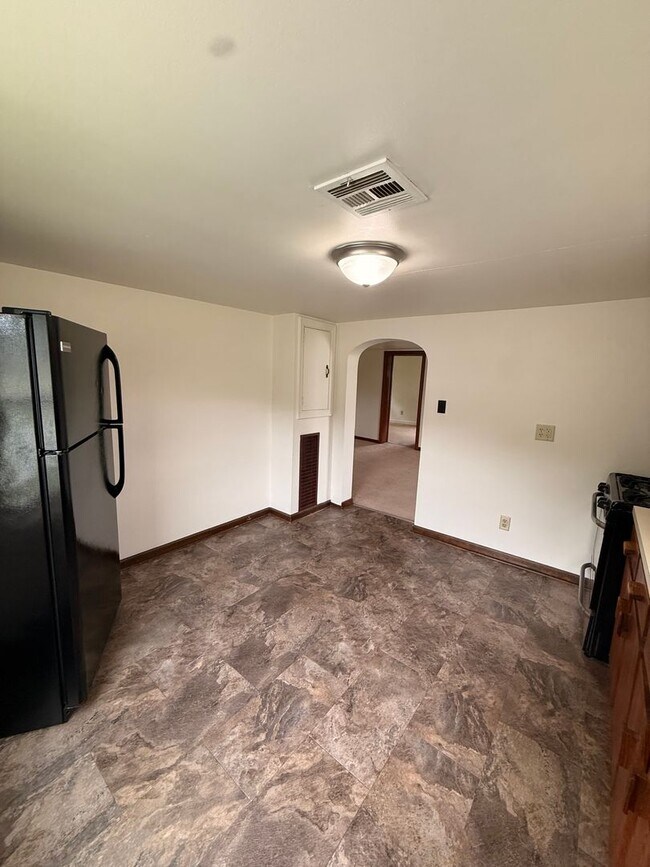 Foto del edificio - 4955 Bull Creek Rd