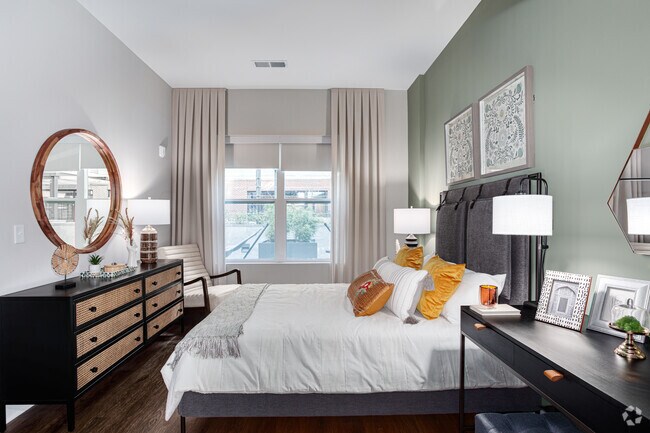 1HAB, 1BA - 779 ft² - Sloan Clarendon