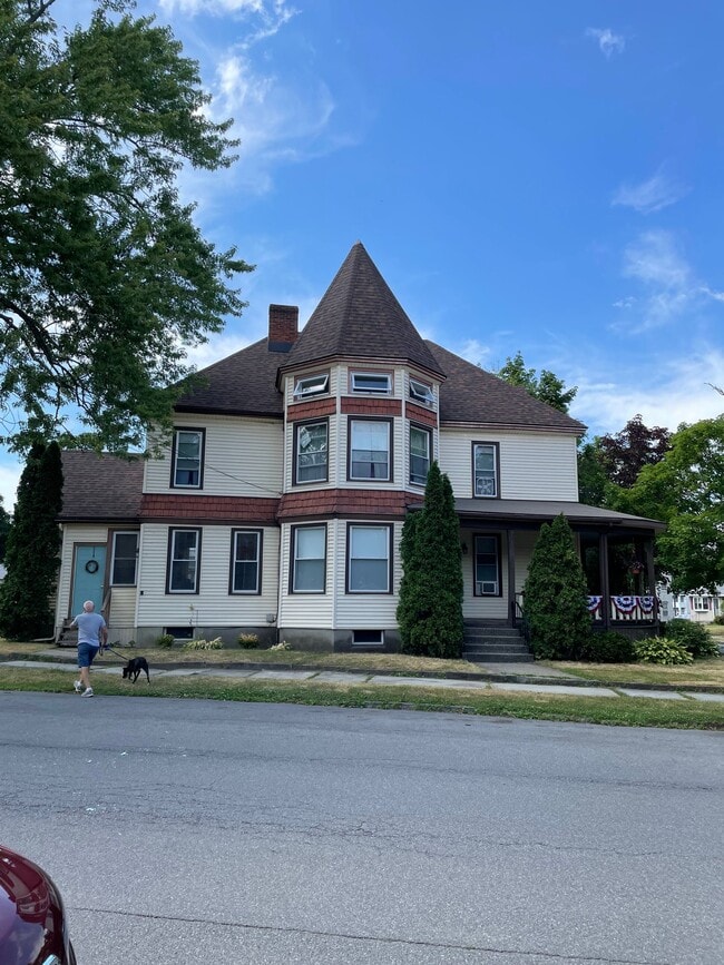 Building Photo - 203 N 2nd Ave