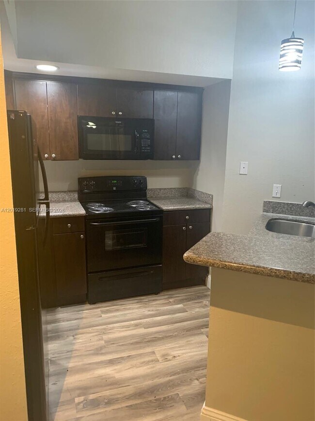 Foto del edificio - 701 Vista Isles Dr