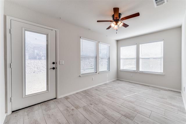 Foto del edificio - 7613 Heritage Dr