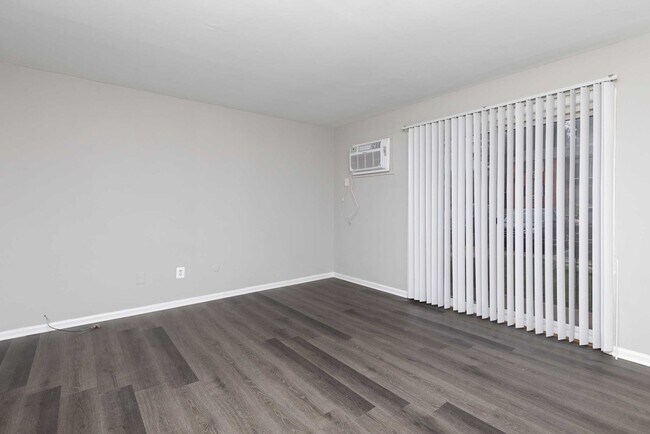 Foto del edificio - Livingstone Apartment Homes