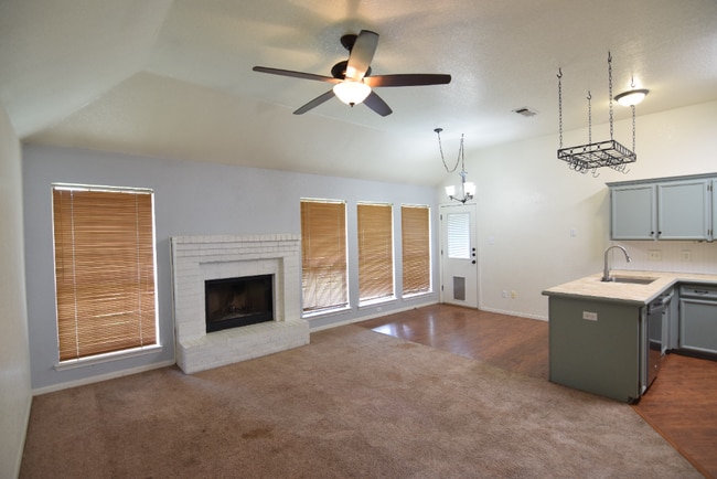 Building Photo - 1111 Lambrusco Dr