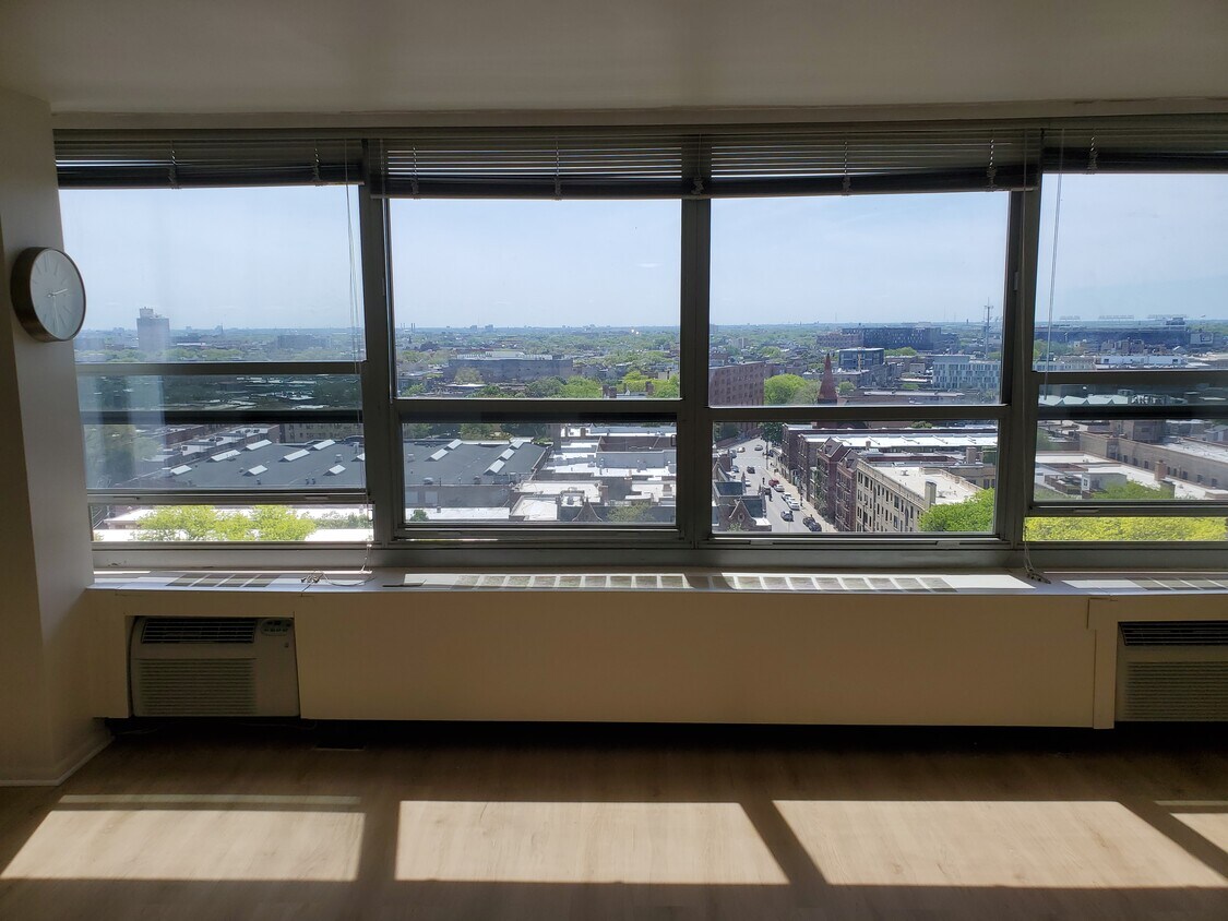 Foto principal - 3550 N Lake Shore Dr
