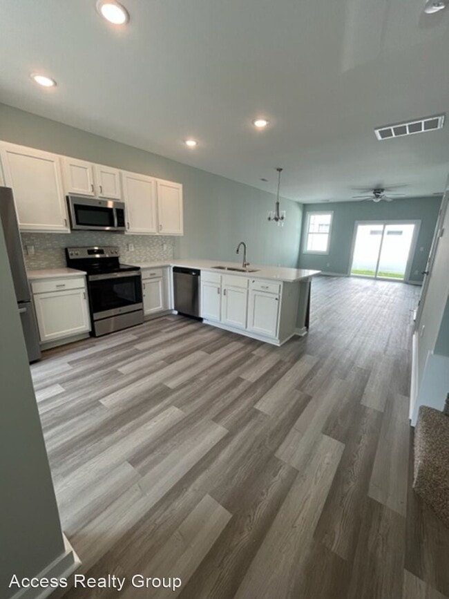 Building Photo - 2 br, 2.5 bath House - 427 Sunfish Lane