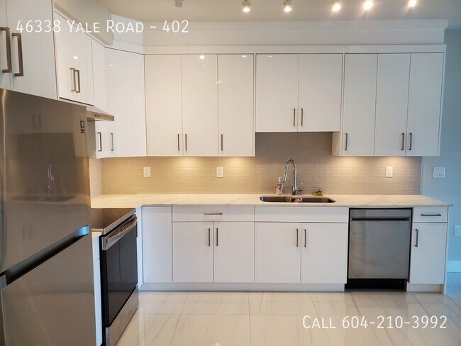 Photo du bâtiment - One Bedroom Condo at Yaletown Living-3 Month Utilities Included!