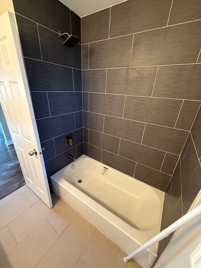 Upstairs bathroom #1 - 31 Webb St