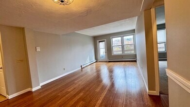 Building Photo - 40 Nashua St