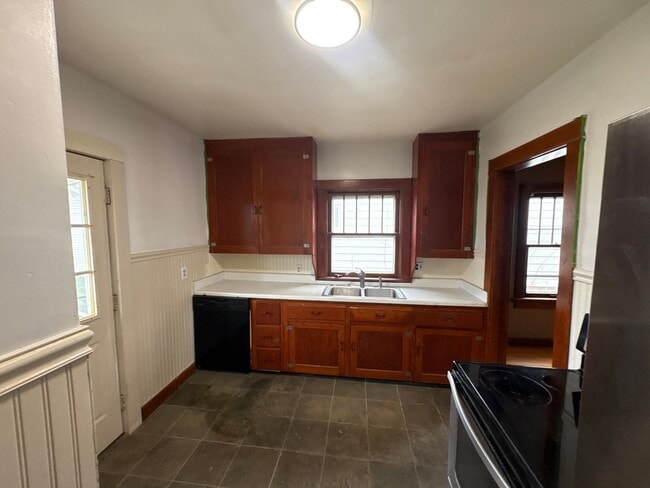 Building Photo - 2026 King Ave