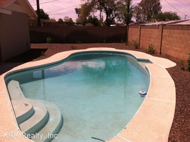 Building Photo - 5 br, 2 bath House - 3306 S McAllister Ave