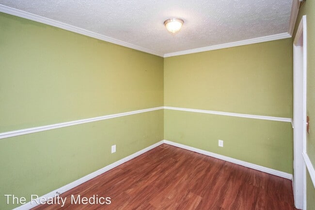 Building Photo - 2 br, 2 bath House - 325 Wymore Rd Apt 207