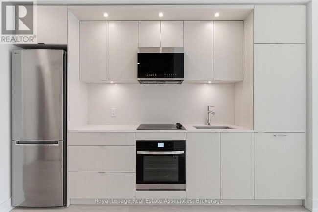 Building Photo - 25 Cordova Ave