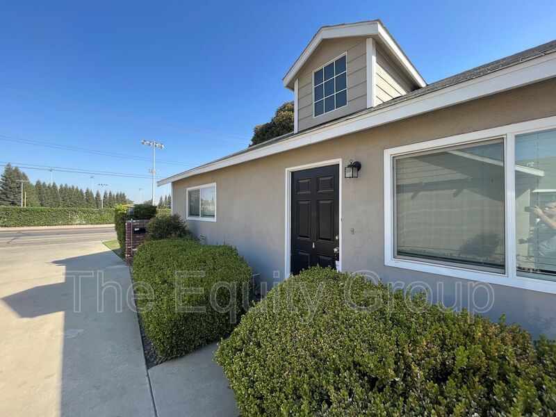 Foto principal - 547 Tulare Ave