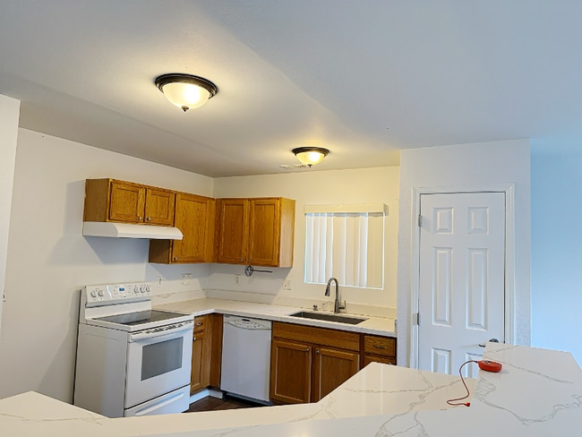 Building Photo - 12821 159th St E