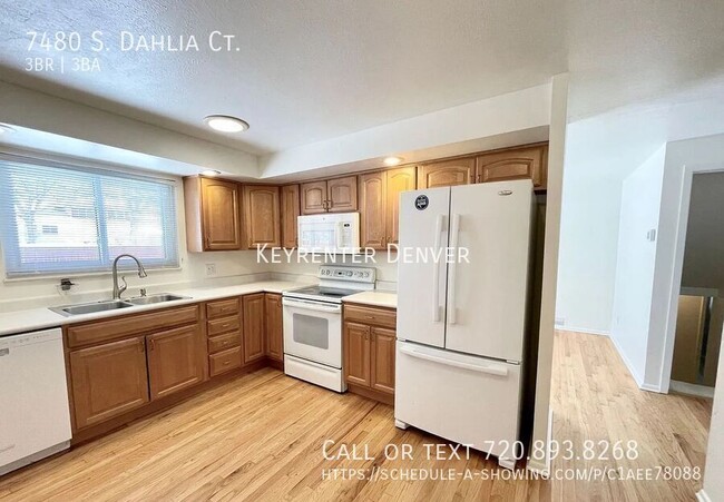 Building Photo - Charming 3-Bedroom Home with Fireplace, Fe...
