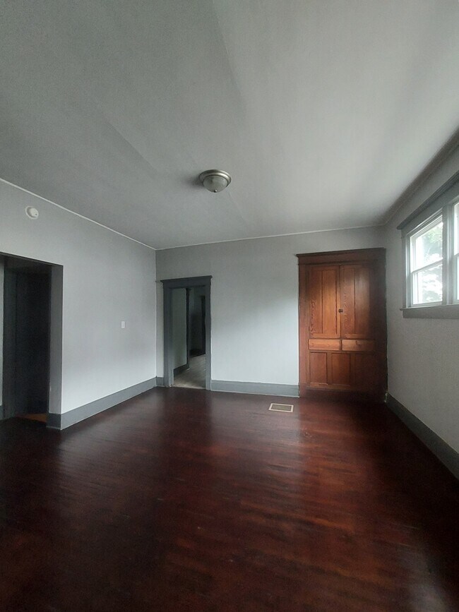 Foto del edificio - 279 Hudson Ave