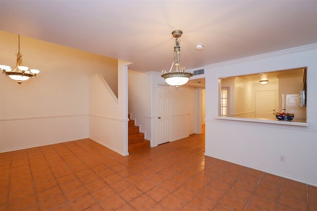Foto del edificio - 8710 McPherson Rd