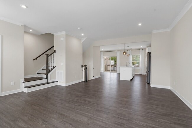 Building Photo - 113 Eagle Wood Dr