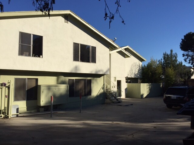 Primary Photo - 13520 Victory Blvd