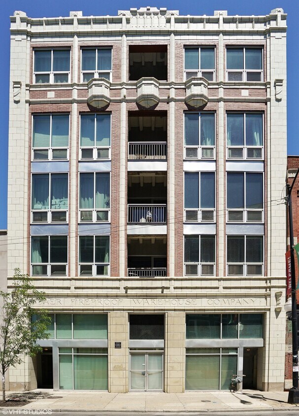 Foto principal - 1927 N Milwaukee Ave