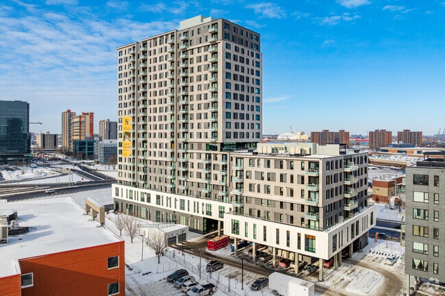 Building Photo - NOVIA centre-ville – Longueuil